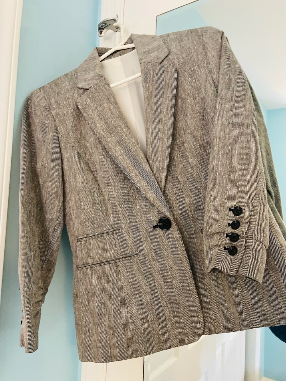 Women’s Herringbone 1 Button Blazer with Gathered/Ruched 4 Button Cuffs